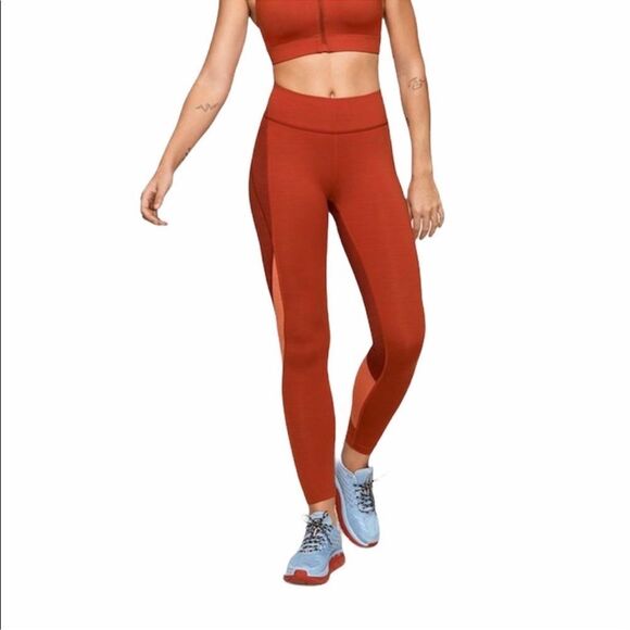 Outdoor Voices 7/8 Zoom Leggings✨ - Picture 2 of 10